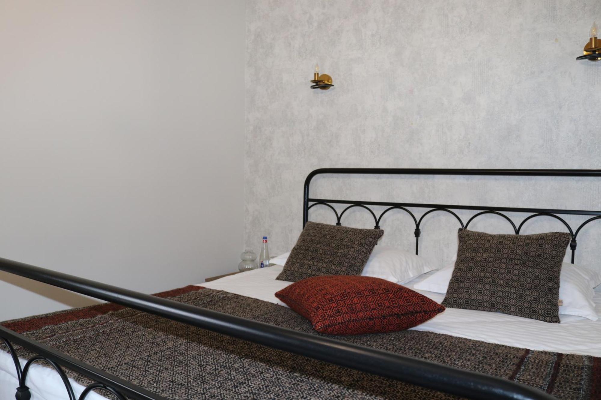 Redroof Country House Hotel Goris Zimmer foto